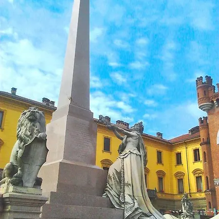 Luna Del Belvedere